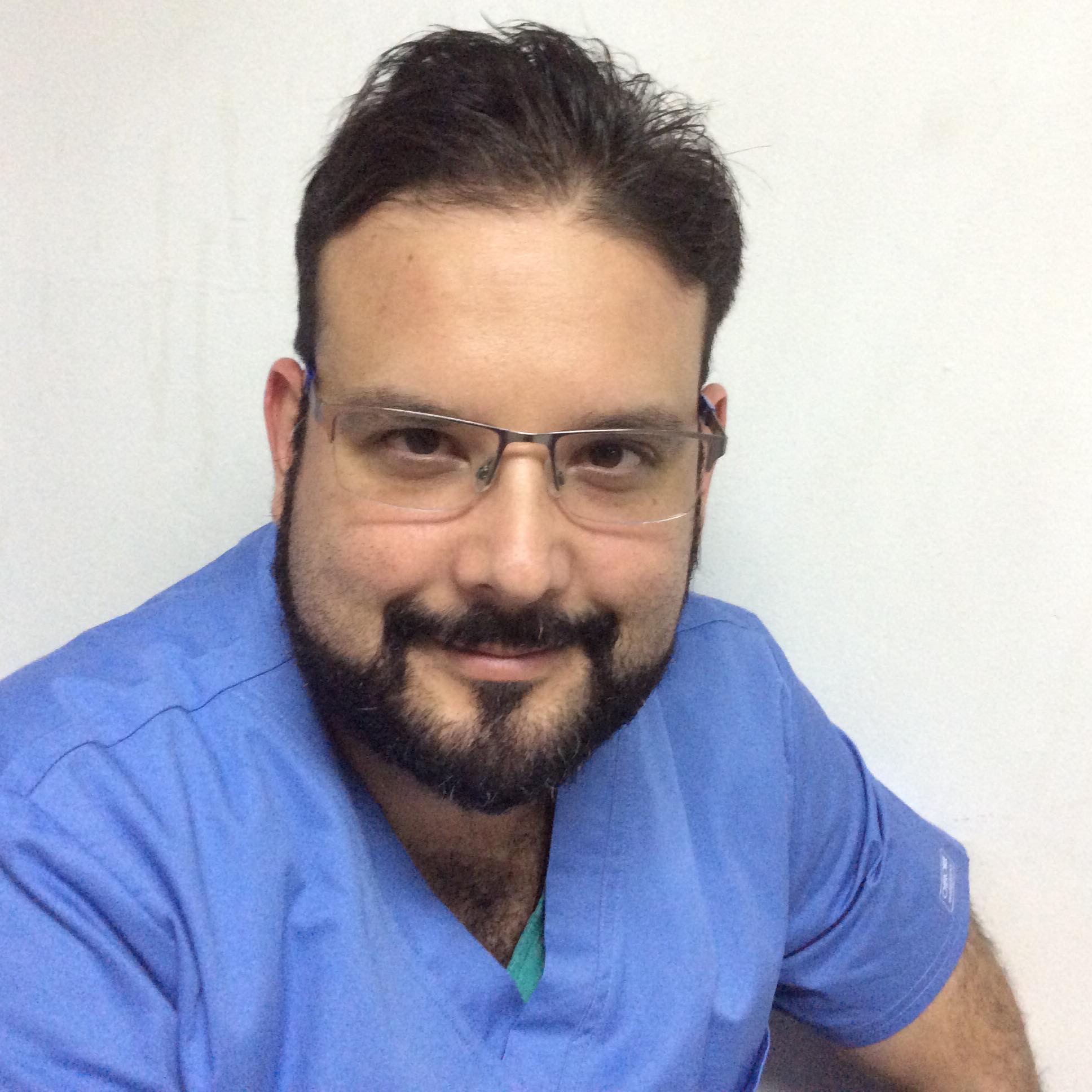 DR RAFAEL MORA CASTRILLO