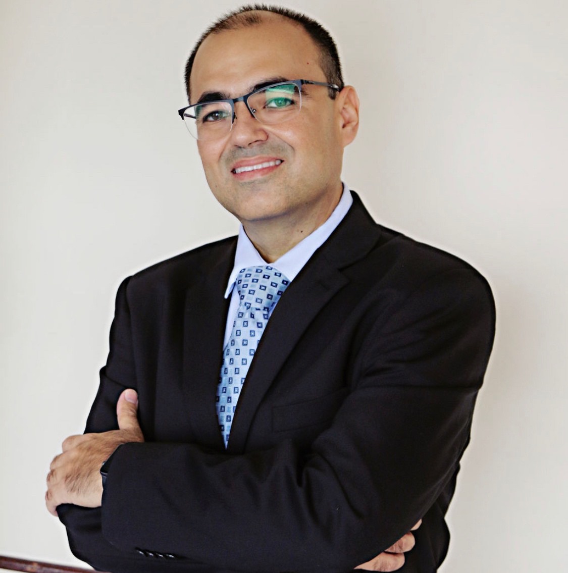 DR. PABLO NAVARRO