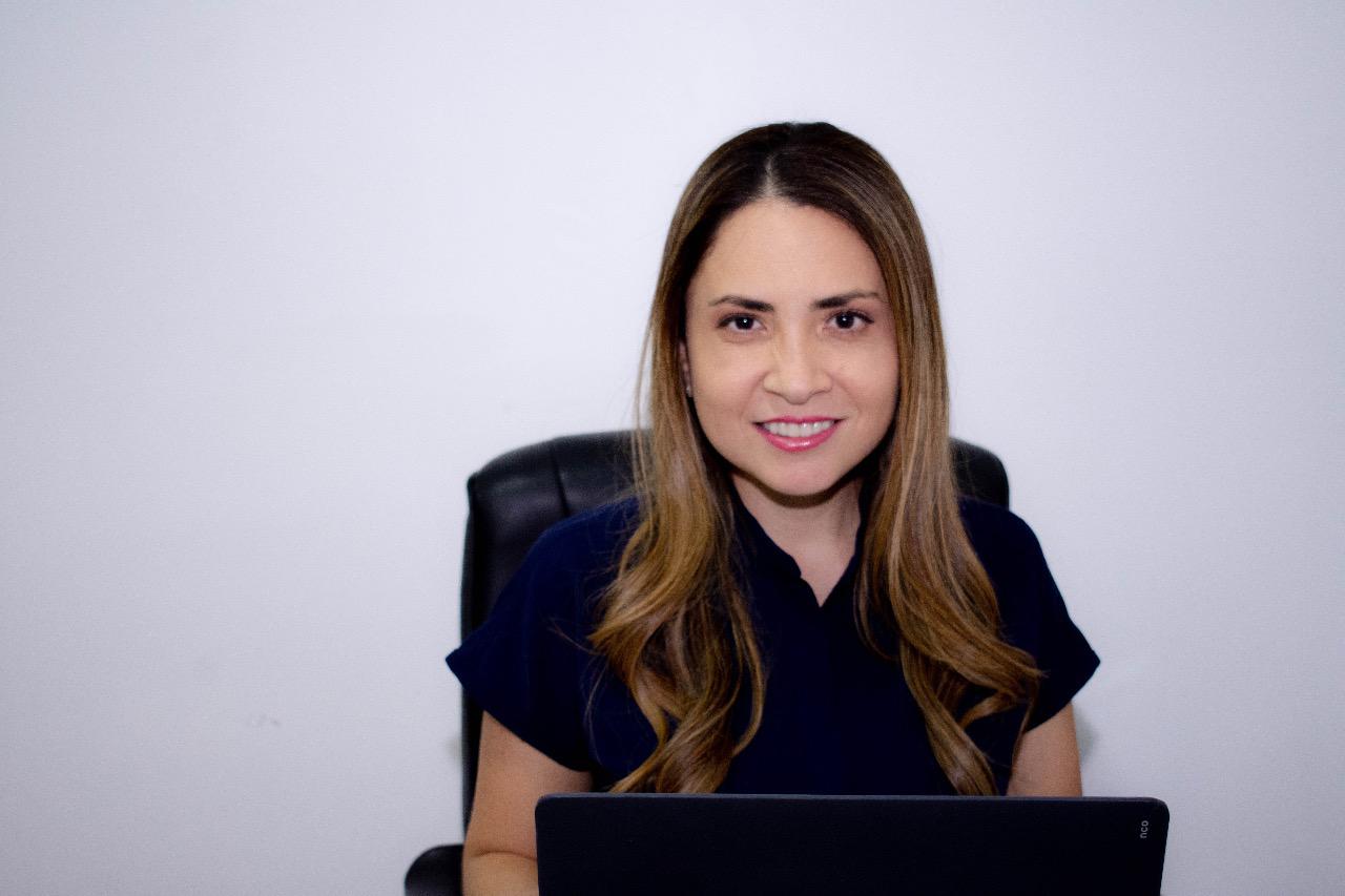 DRA PAULA RAMOS CASTRO