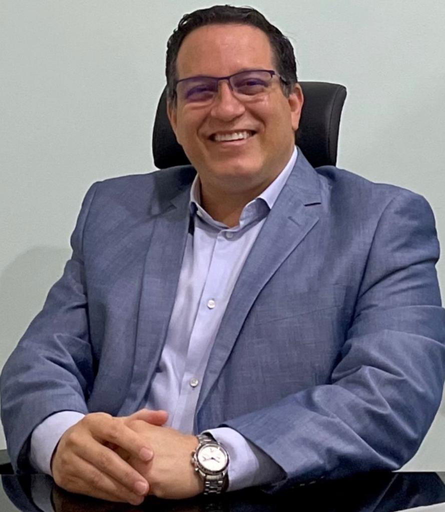 DR SERGIO CASTELLON