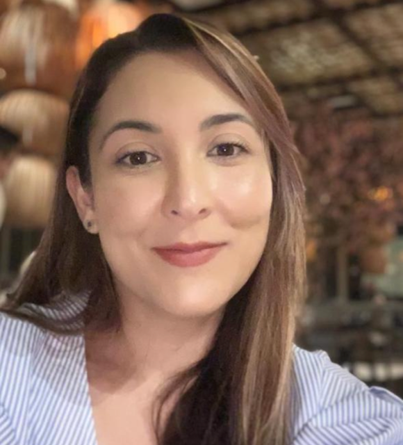 DRA GRACIELA ROBLES MORA
