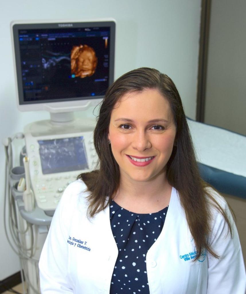 DRA MARÍA GABRIELA GONZÁLEZ VARGAS
